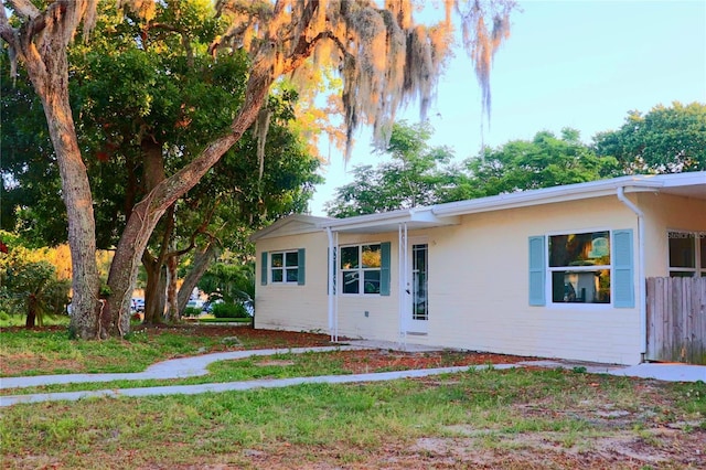 view of front of house