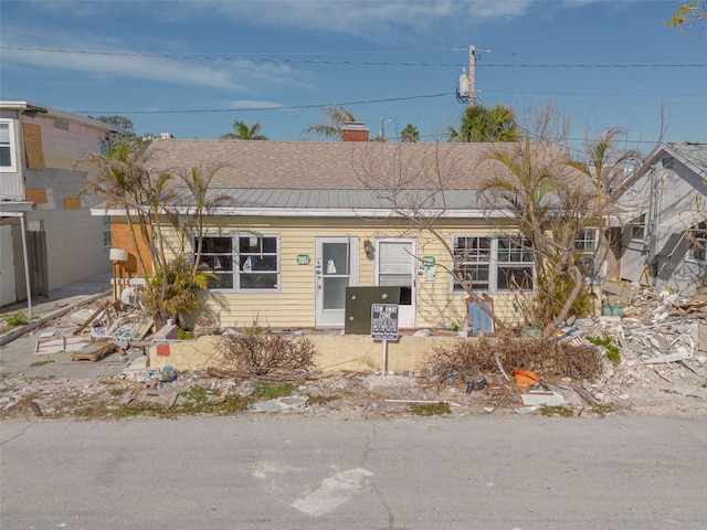 view of front of property