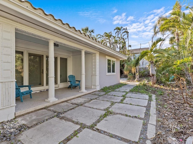 view of patio / terrace with covered porch