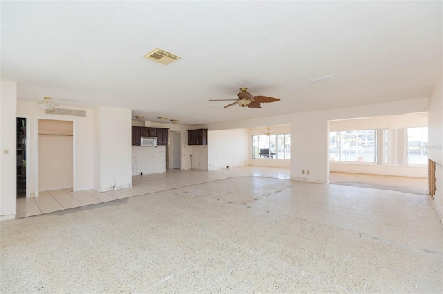 empty room with ceiling fan