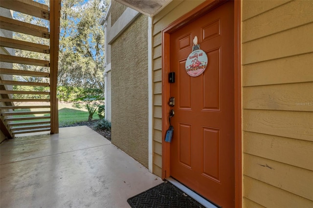 view of property entrance