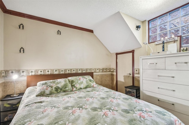 143 94th Ave Unit 2, Treasure Island, FL 33706 - bedroom with ornamental molding