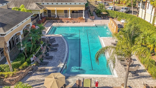 view of swimming pool