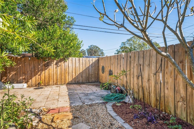 view of yard with a patio area