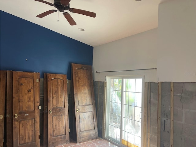 unfurnished bedroom with ceiling fan