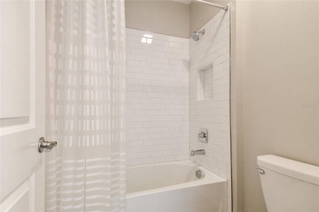 21291 Snowy Orchid Ter, Land O Lakes, FL 34637 - bathroom featuring toilet and shower / tub combo with curtain