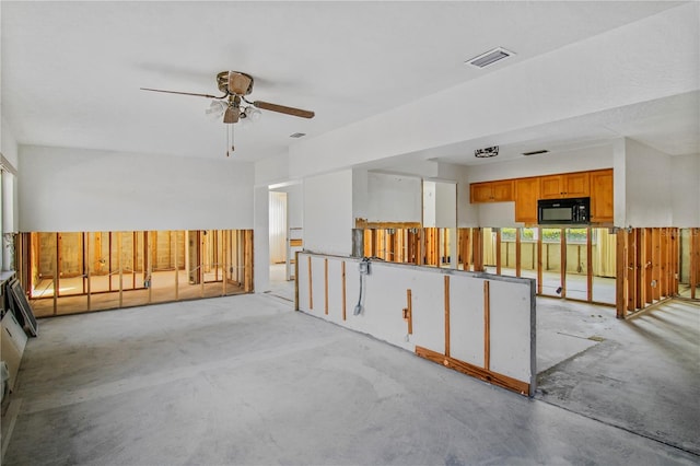 spare room featuring ceiling fan