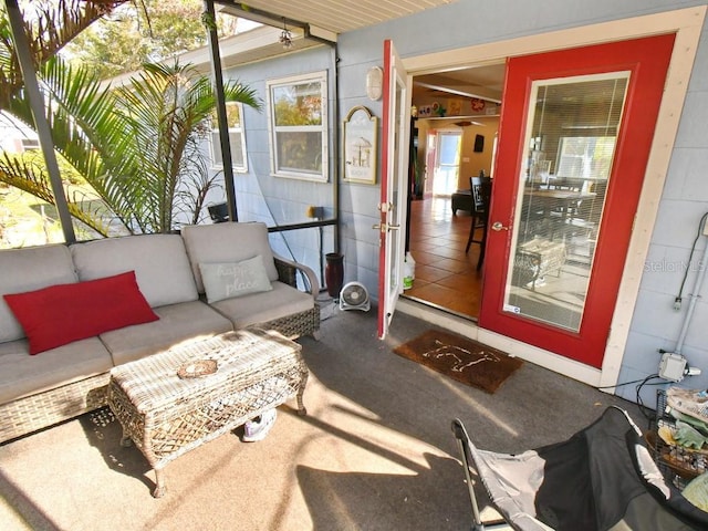 property entrance with covered porch