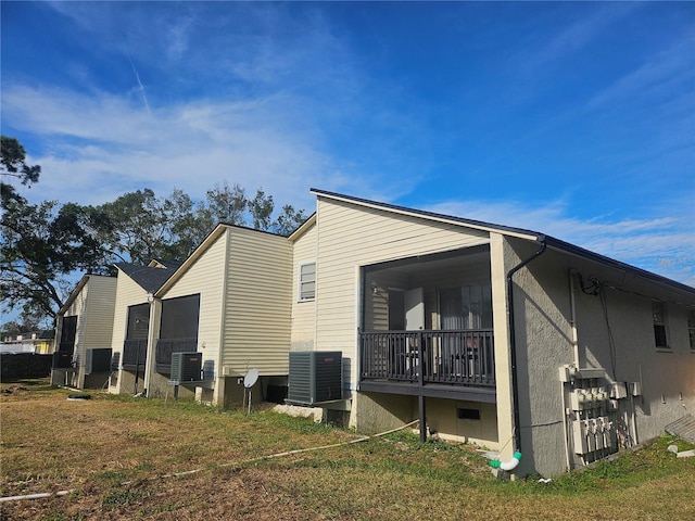 5802 Mohr Loop Unit 5802-5804-5806-5808, Tampa, FL 33615 - view of side of home with central air condition unit