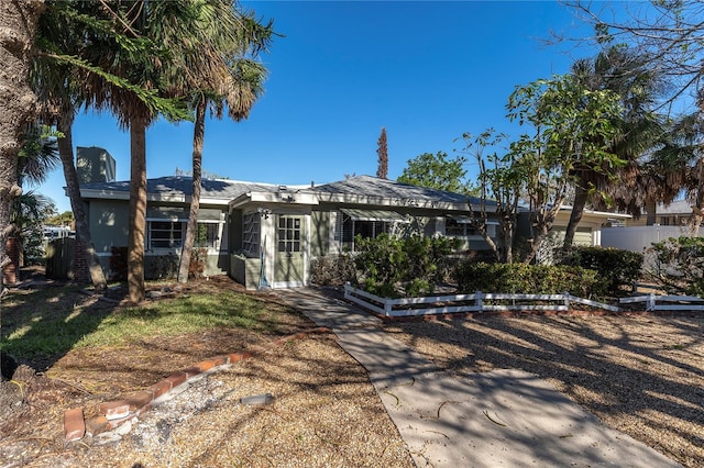 505 80th Ave, St Pete Beach, FL 33706 - view of front facade