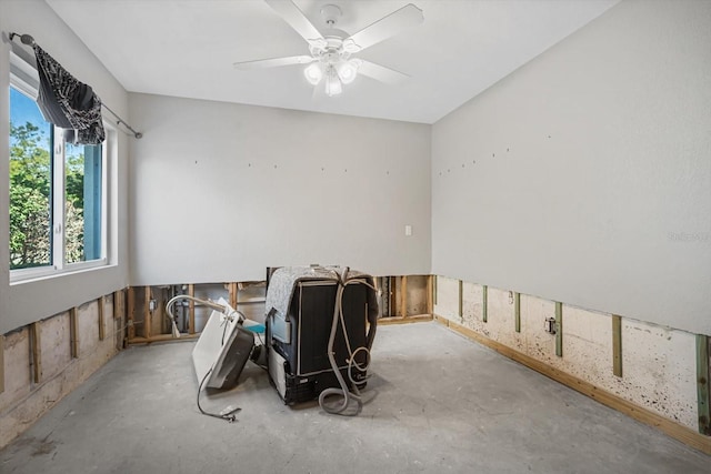 misc room featuring ceiling fan and a healthy amount of sunlight