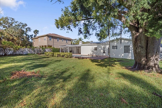 view of yard featuring a patio