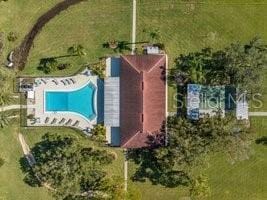 4915 Bay St NE Unit 123, Saint Petersburg, FL 33703 - drone / aerial view