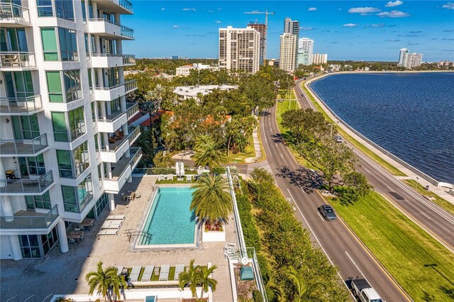 bird's eye view with a water view