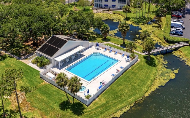 bird's eye view featuring a water view