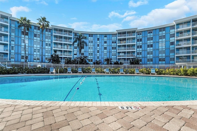 view of swimming pool