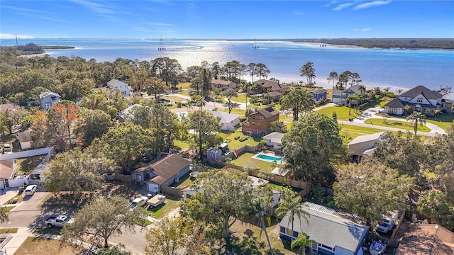 bird's eye view featuring a water view