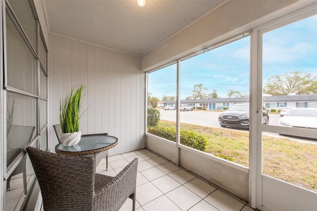 view of sunroom / solarium