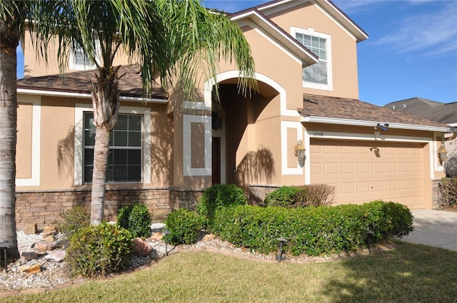 view of front of house featuring a garage