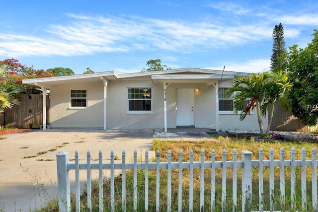 view of front of property