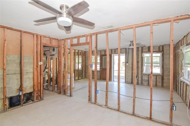 misc room featuring ceiling fan