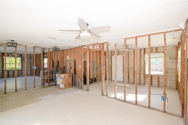 misc room featuring ceiling fan