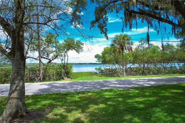 160 Bayshore Dr, Terra Ceia, FL 34250