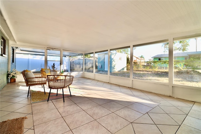 sunroom with a healthy amount of sunlight