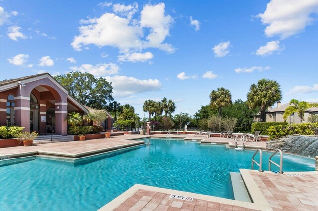 10265 Gandy Blvd N Unit 905, Saint Petersburg, FL 33702 - community pool with a patio