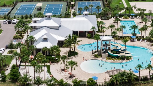 7506 Parkshore Dr, Apollo Beach, FL 33572 - aerial view of a pool area