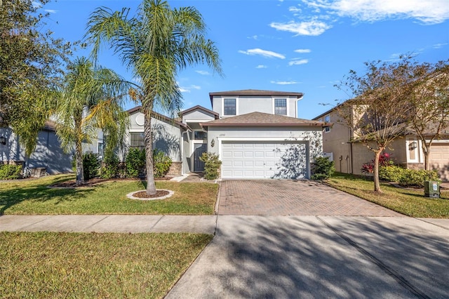 view of front of house featuring a front lawn