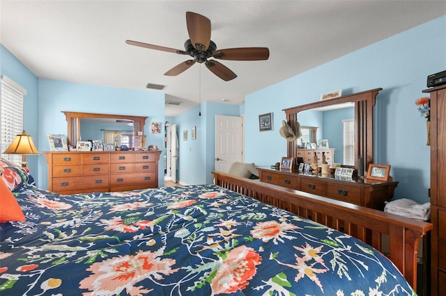 bedroom featuring ceiling fan