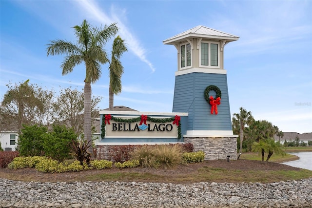 view of community / neighborhood sign