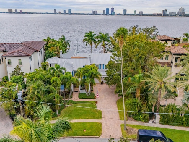 bird's eye view featuring a water view