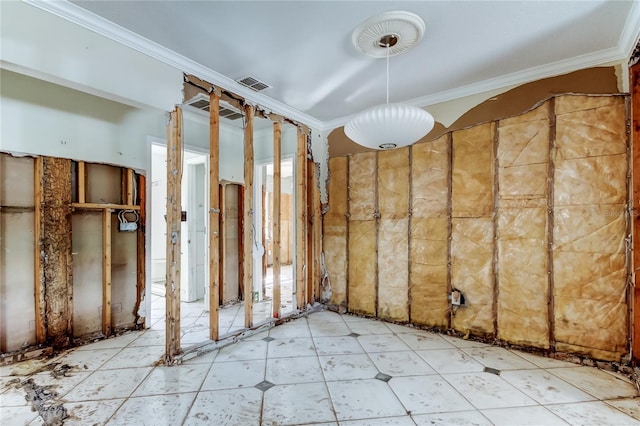 misc room featuring visible vents and crown molding