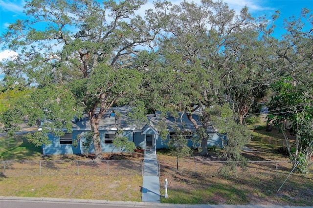 view of front of house