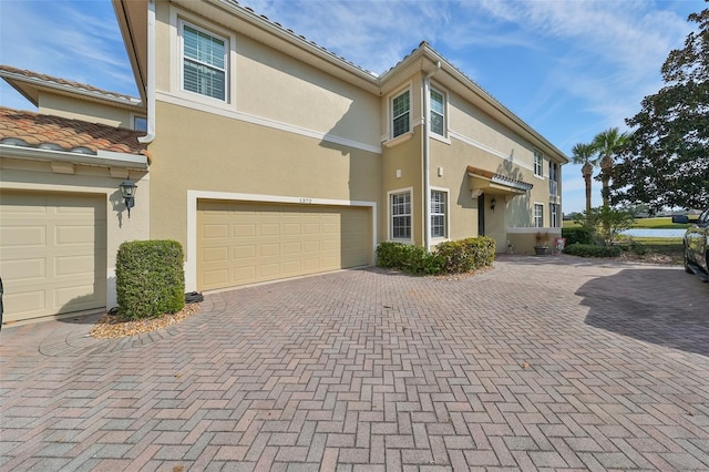 view of front of home featuring a garage