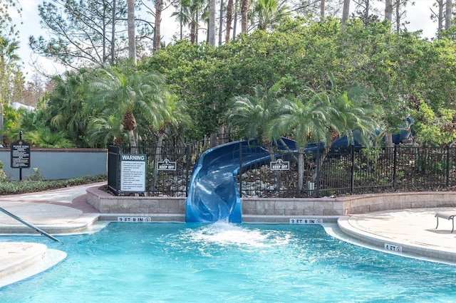 view of swimming pool