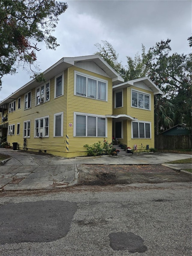 1909 W Dekle Ave, Tampa, FL 33606 - view of multi unit property