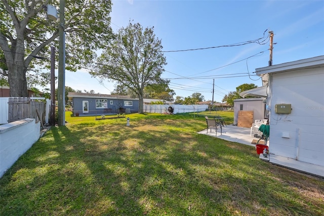 view of yard with a patio area