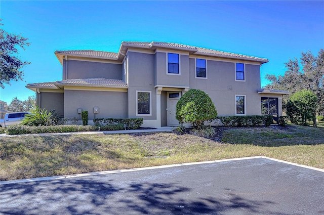 view of front of house with a front yard