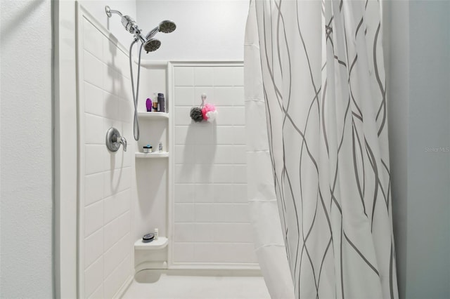 bathroom with curtained shower