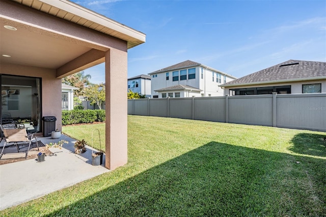 view of yard featuring a patio