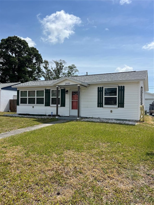 2800 47th St S, Gulfport, FL 33711 - ranch-style house with a front yard
