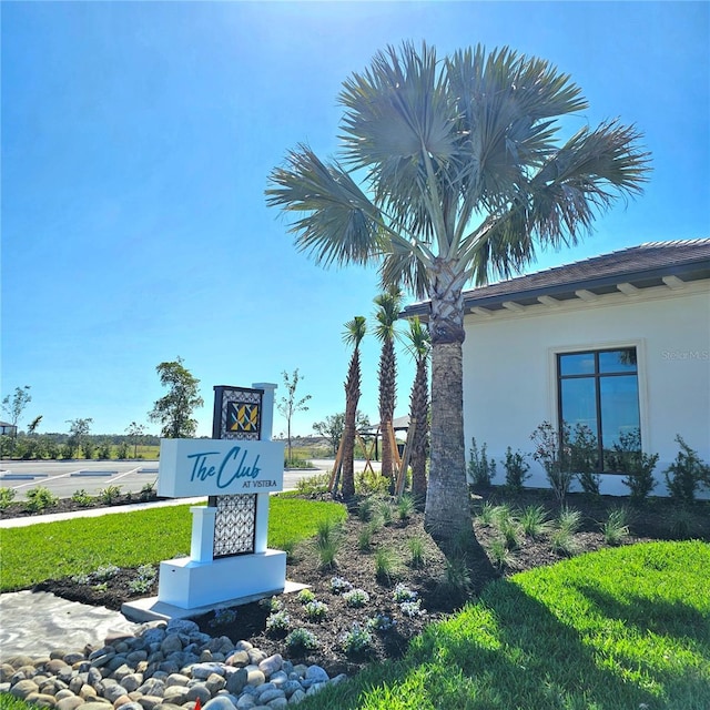 exterior details with stucco siding