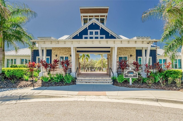 view of front of house with covered porch