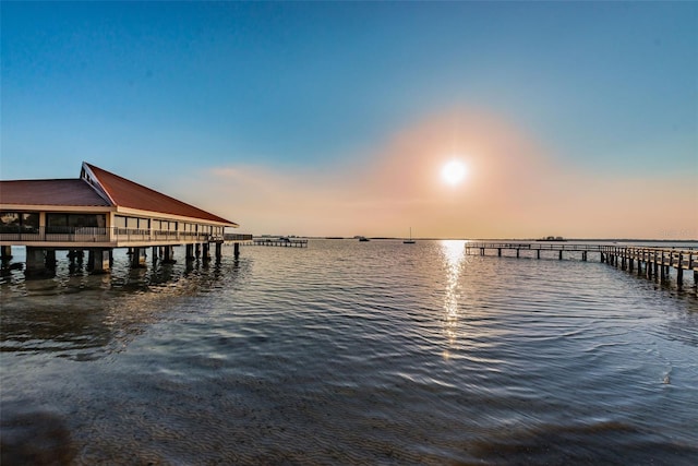 dock area featuring a water view