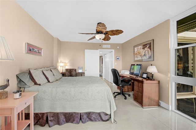 bedroom with ceiling fan