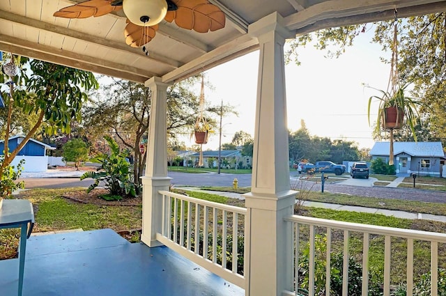 view of patio / terrace with ceiling fan and covered porch