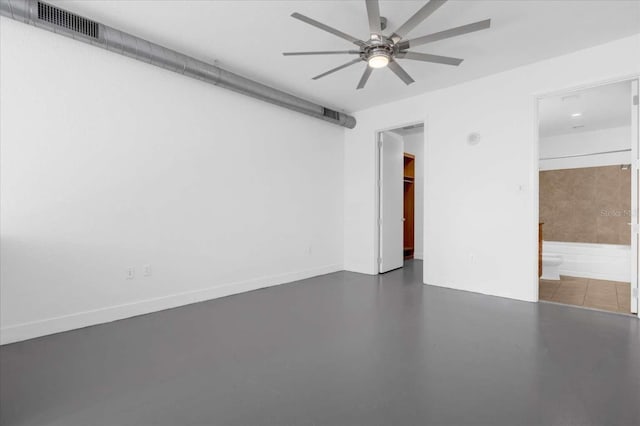 empty room with ceiling fan